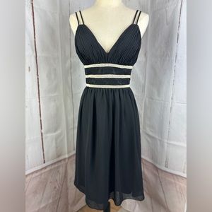 White House Black Market Black Dress Size 0 Women’s
